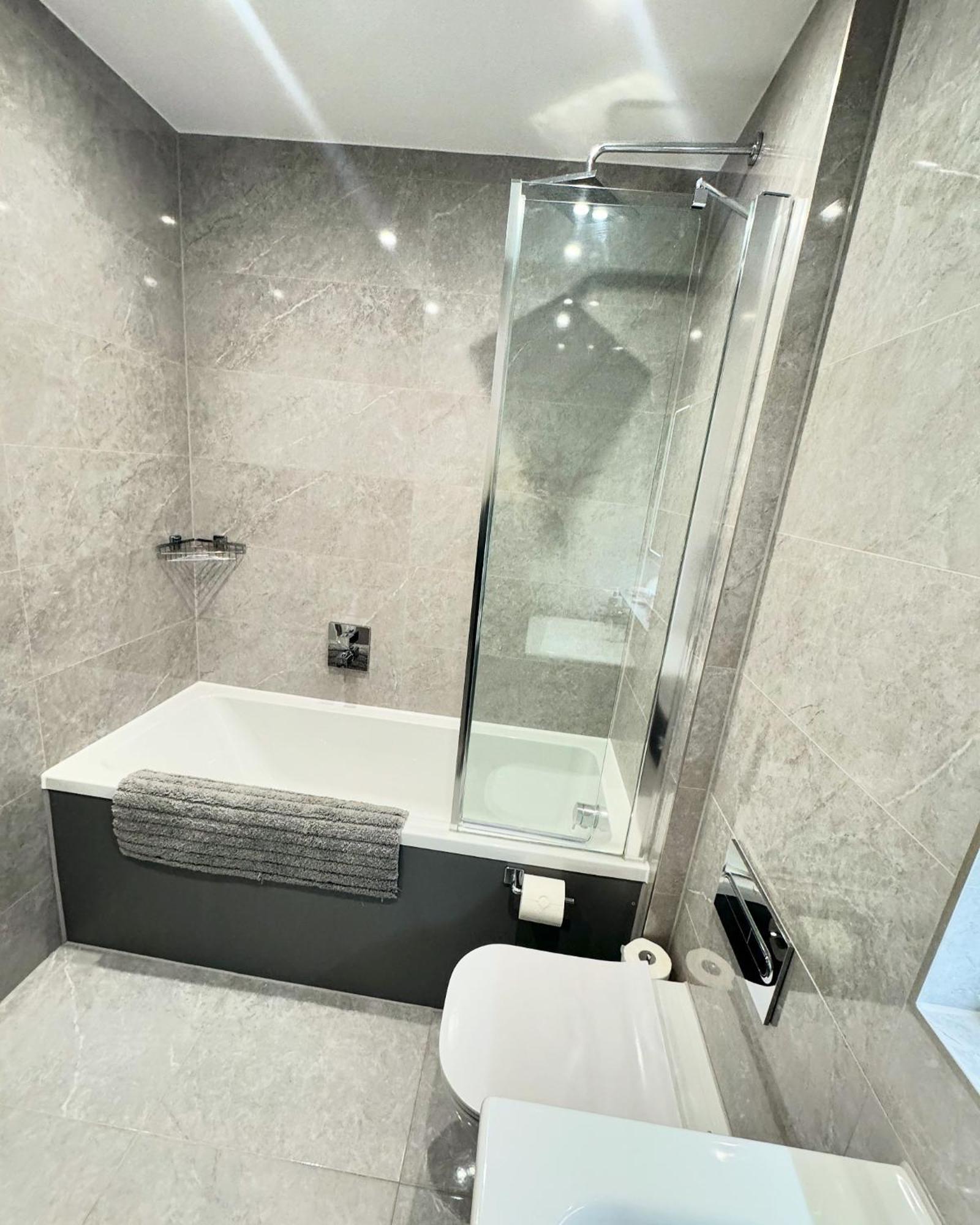 Stunning Beach Front Apartment With Sea Views, Free Parking & Balcony Ράμσγκεϊτ Εξωτερικό φωτογραφία